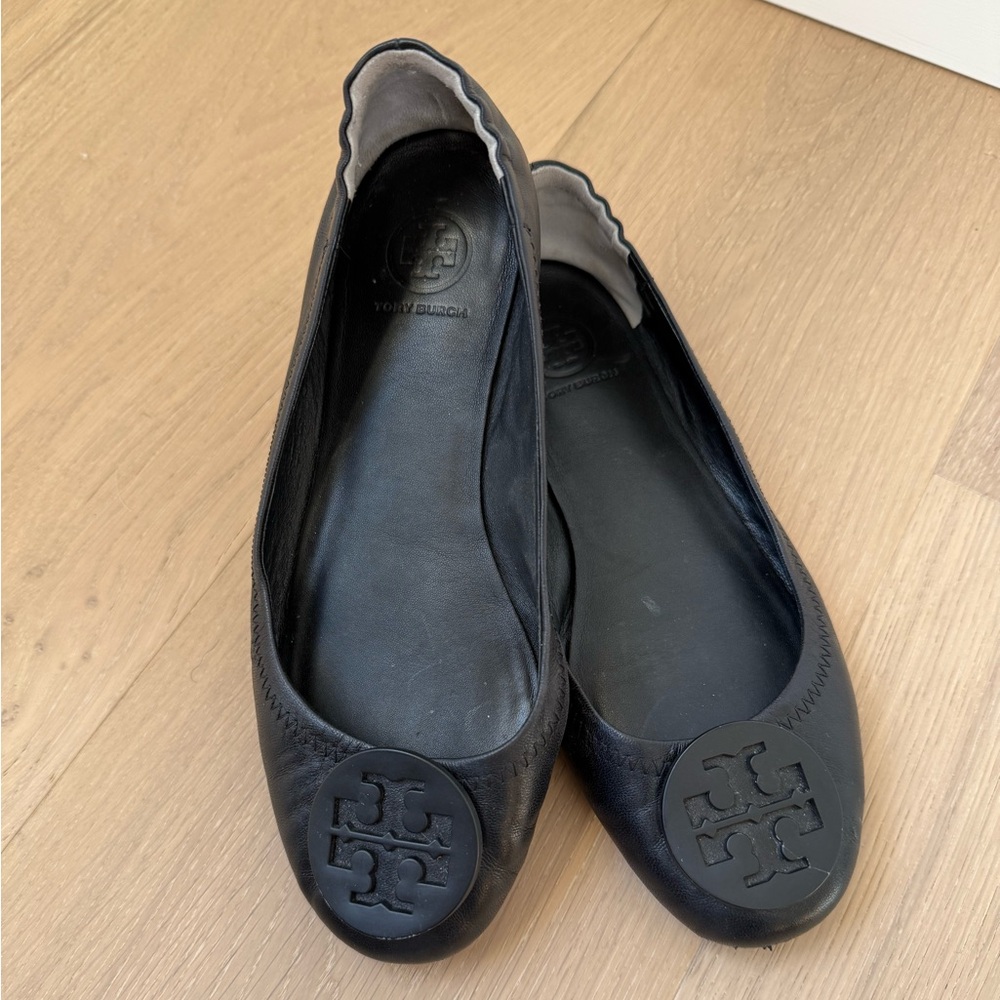 Tory Burch Black Leather Flats